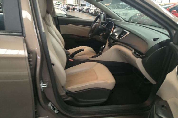 Used Buick GT 2015 15N Automatic Elite Version Right Front Seat