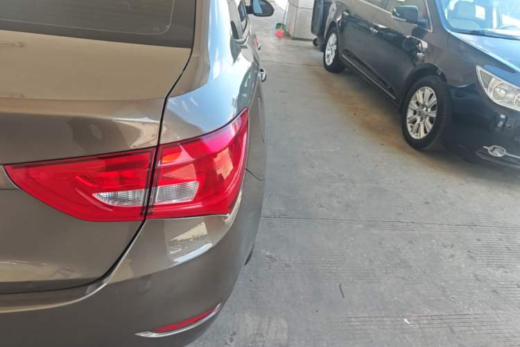Used Buick GT 2015 15N Automatic Entry-Level Trim Right Rear Taillight