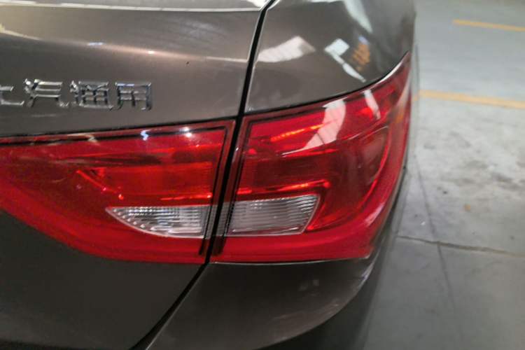 Used Buick GT 2015 15N Automatic Elite Version Right Rear Taillight