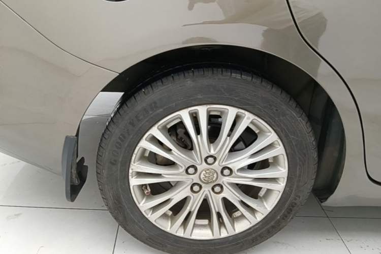 Used Buick GT 2015 18T Dual-Clutch Elite Model Right Rear Wheel Hub
