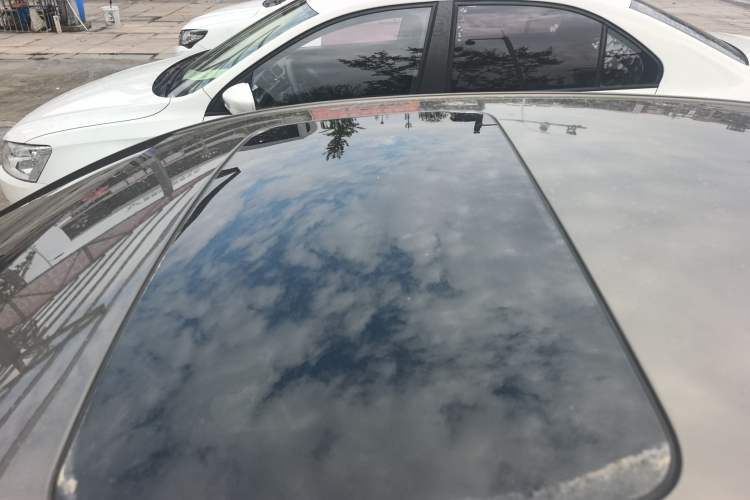 Used Buick GT 2015 15N Automatic Elite Version Roof