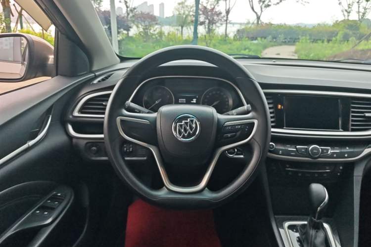 Used Buick GT 2015 15N Automatic Deluxe Edition Steering Wheel