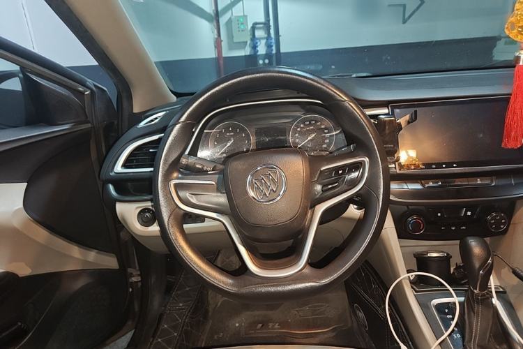 Used Buick GT 2015 18T Dual-Clutch Elite Model Steering Wheel
