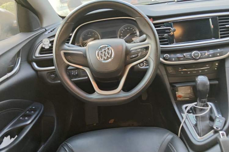 Used Buick GT 2015 15N Automatic Deluxe Edition Steering Wheel