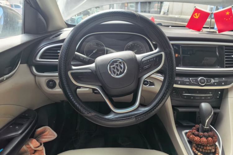 Used Buick GT 2015 15N Automatic Deluxe Edition Steering Wheel