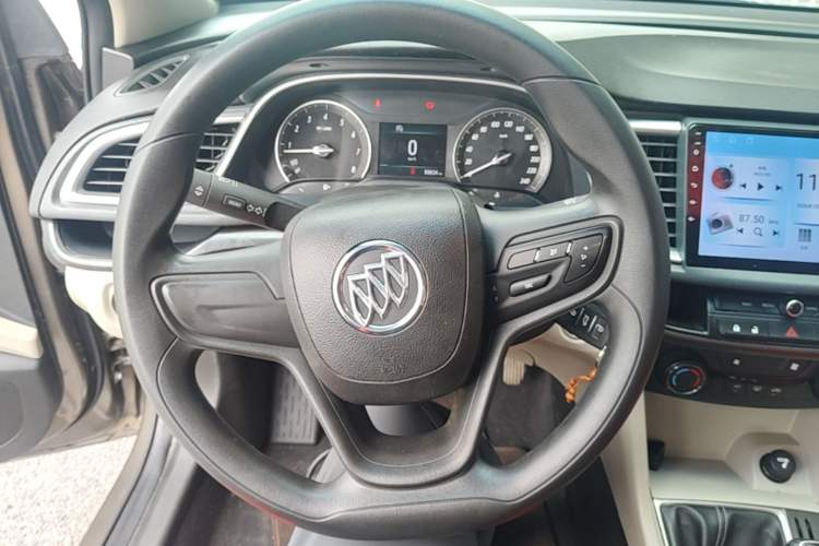Used Buick GT 2015 15N Manual Elite Edition Steering Wheel