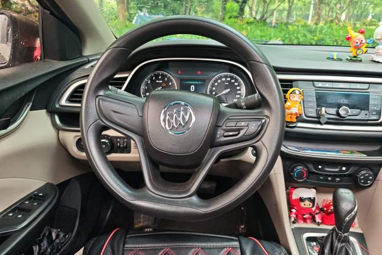Used Buick GT 2015 18T Dual-Clutch Elite Model Steering Wheel