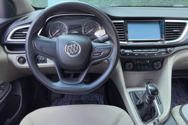 Used Buick GT 2015 15N Manual Elite Edition Steering Wheel