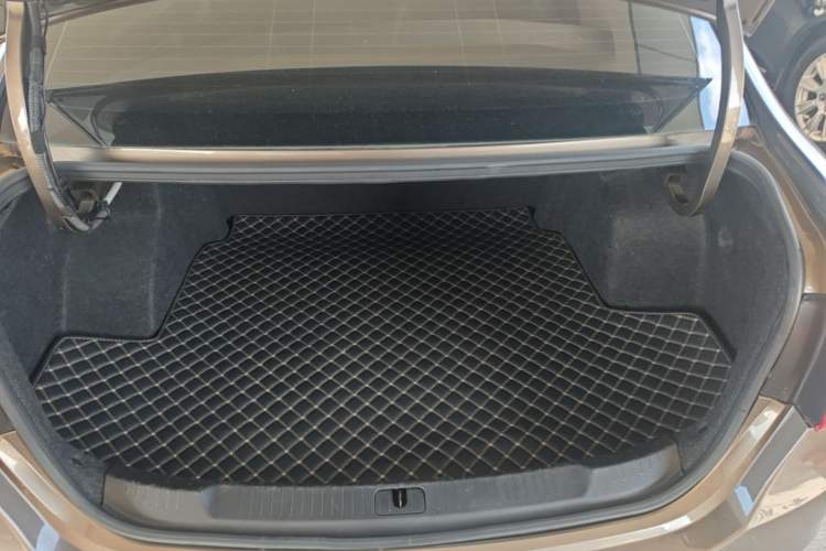 Used Buick GT 2015 15N Automatic Entry-Level Trim Trunk