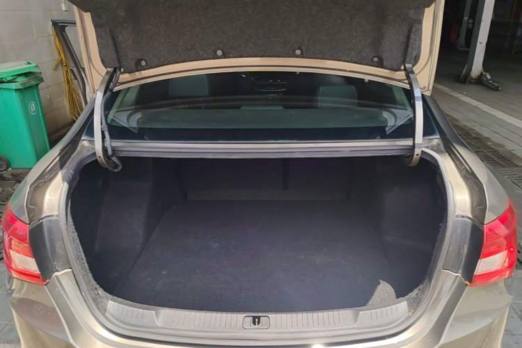 Used Buick GT 2015 15N Automatic Deluxe Edition Trunk