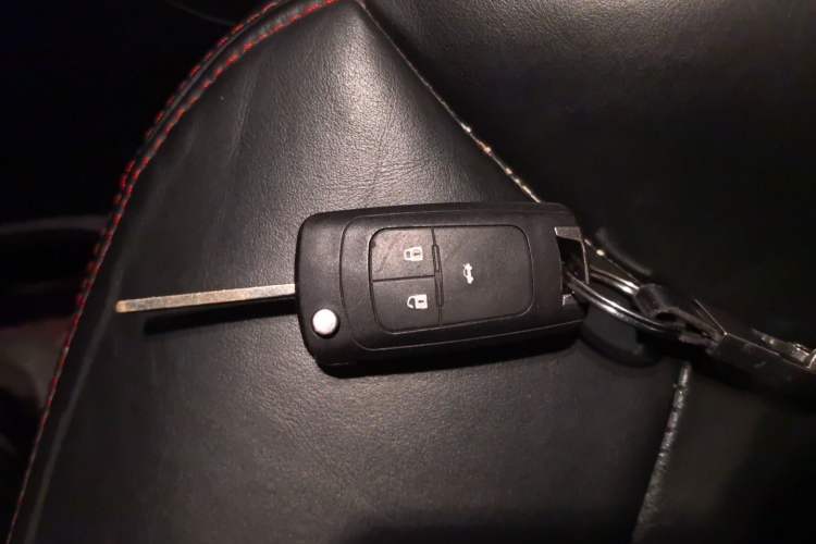 Used Buick GT 2015 15N Automatic Elite Version Vehicle Key