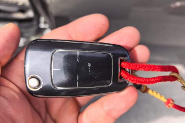 Used Buick GT 2015 15N Automatic Deluxe Edition Vehicle Key