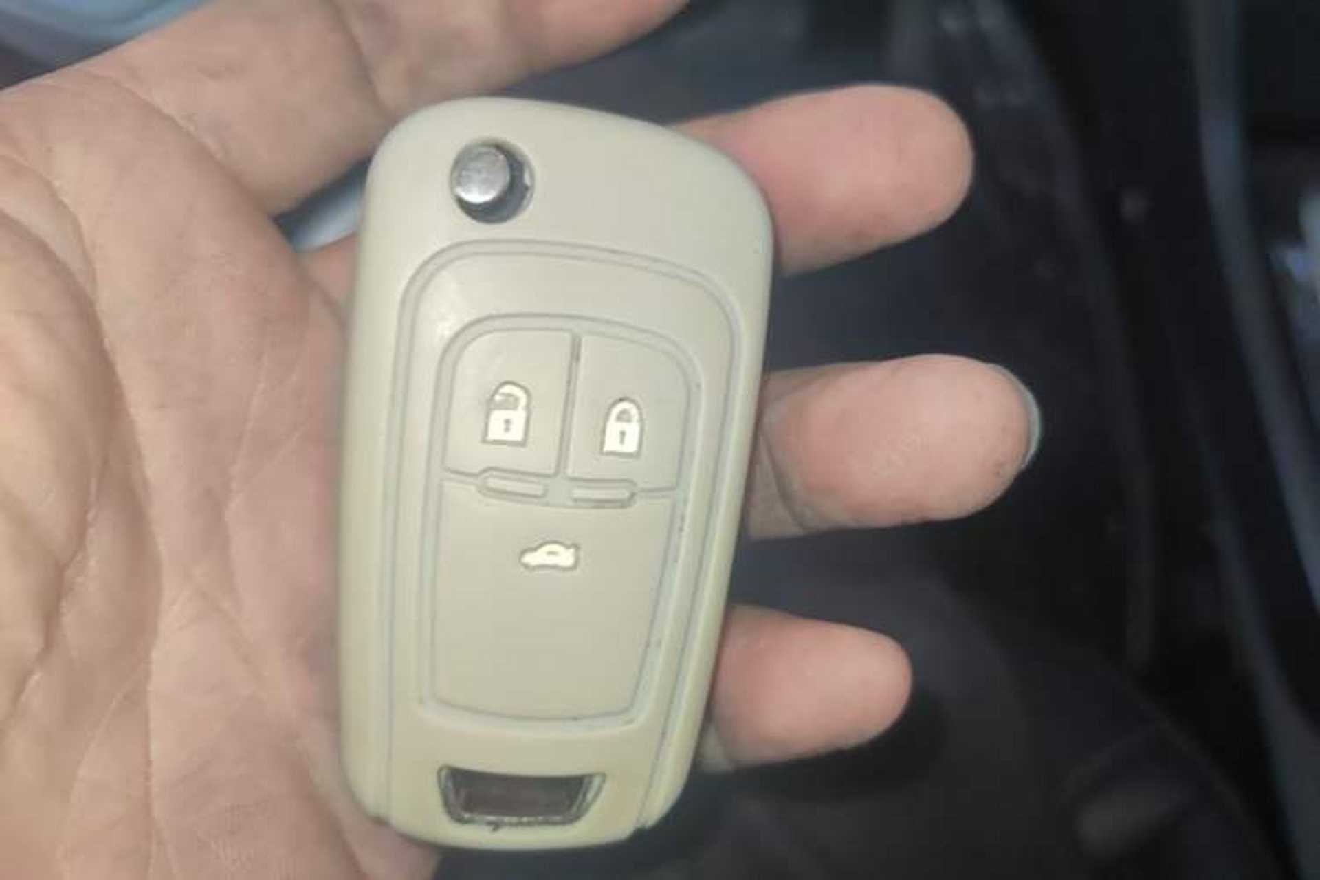 Used Buick GT 2015 18T Dual-Clutch Luxury Model Vehicle Key