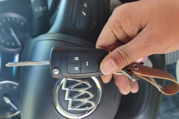 Used Buick GT 2015 15N Automatic Elite Version Vehicle Key