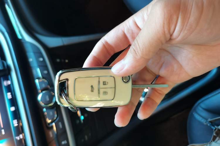 Used Buick GT 2015 15N Automatic Deluxe Edition Vehicle Key