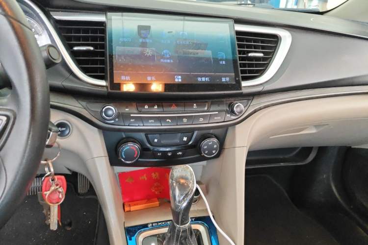 Used Buick GT 2015 15N Automatic Elite Version Audio And AC Panel