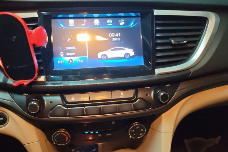 Used Buick GT 2015 15N Automatic Elite Version Audio And AC Panel
