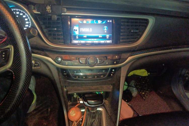 Used Buick GT 2015 15N Automatic Deluxe Edition Audio And AC Panel