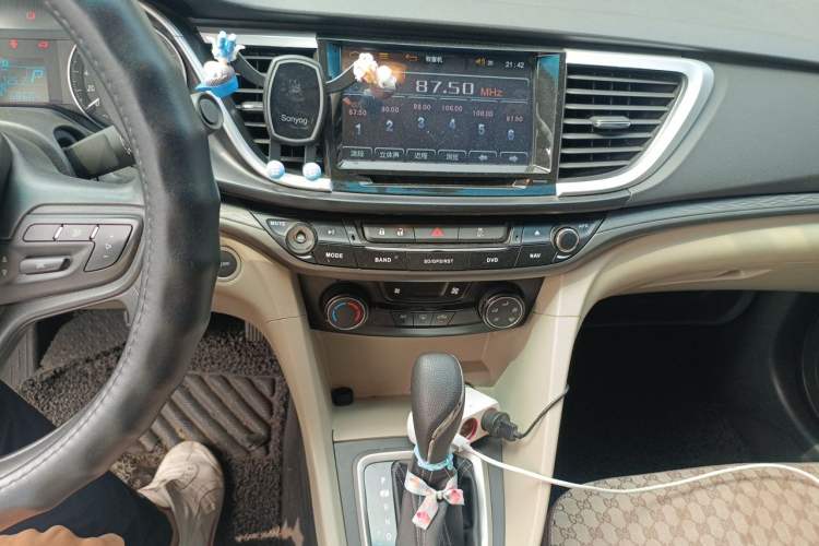 Used Buick GT 2015 15N Automatic Entry-Level Trim Audio And AC Panel