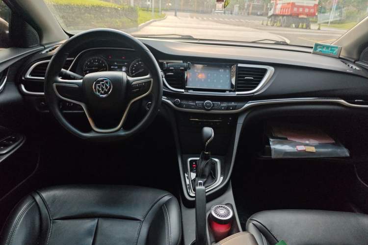 Used Buick GT 2015 15N Automatic Deluxe Edition Center Console