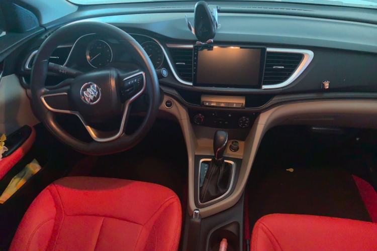 Used Buick GT 2015 15N Automatic Entry-Level Trim Center Console