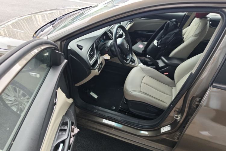 Used Buick GT 2015 15N Automatic Elite Version Driver Seat