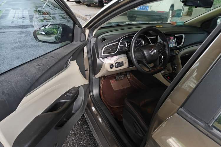 Used Buick GT 2015 18T Dual-Clutch Elite Model Driver Seat