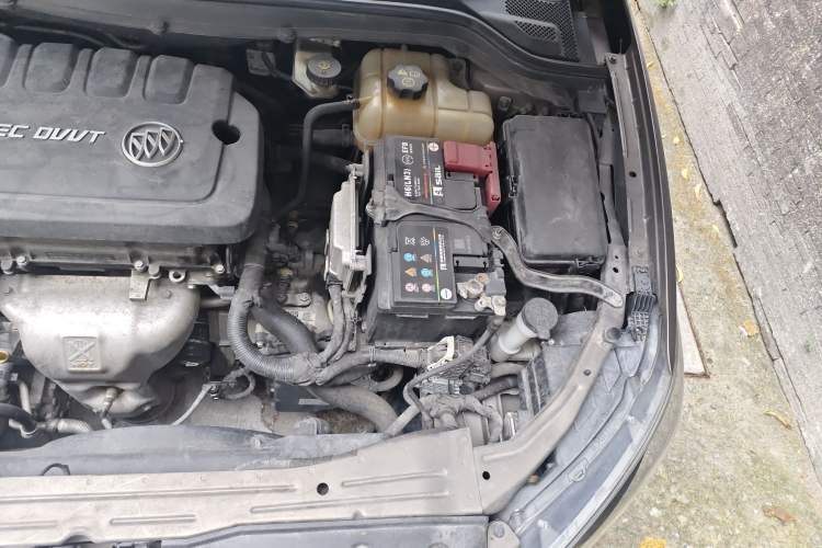 Used Buick GT 2015 15N Automatic Elite Version Engine Bay Left