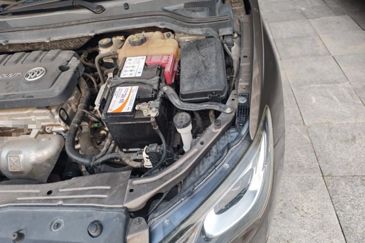 Used Buick GT 2015 15N Automatic Deluxe Edition Engine Bay Left