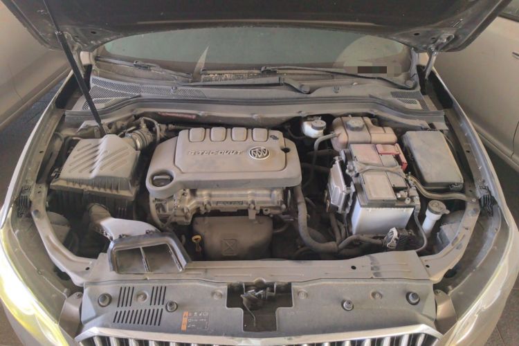 Used Buick GT 2015 15N Automatic Entry-Level Trim Engine Bay