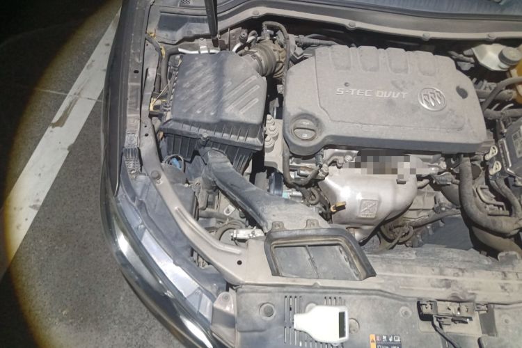 Used Buick GT 2015 15N Automatic Elite Version Engine Bay Right