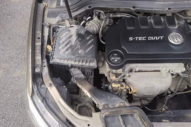 Used Buick GT 2015 15N Manual Entry-Level Trim Engine Bay Right