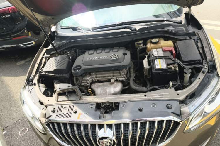 Used Buick GT 2015 15N Automatic Elite Version Engine Bay Right