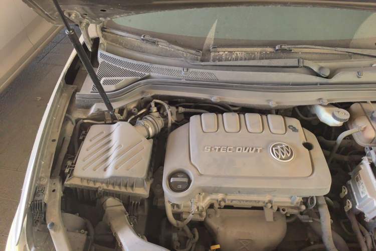 Used Buick GT 2015 15N Automatic Entry-Level Trim Engine Bay Right