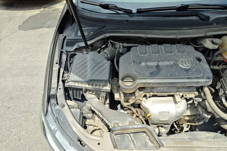 Used Buick GT 2015 15N Automatic Entry-Level Trim Engine Bay Right