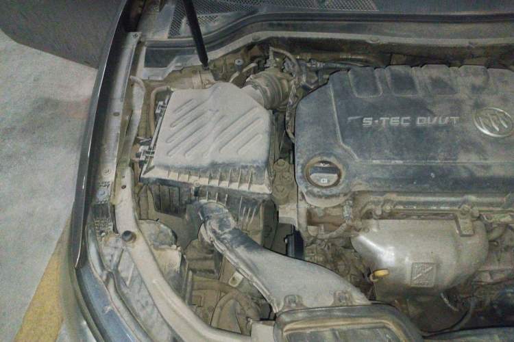 Used Buick GT 2015 15N Automatic Deluxe Edition Engine Bay Right