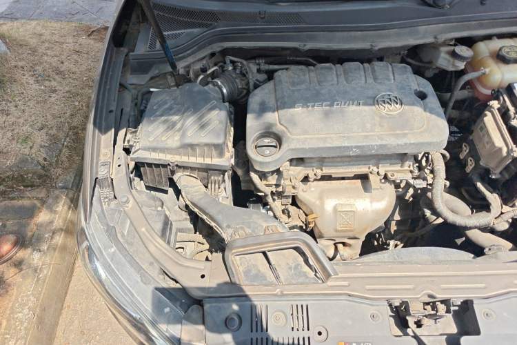 Used Buick GT 2015 15N Automatic Elite Version Engine Bay Right