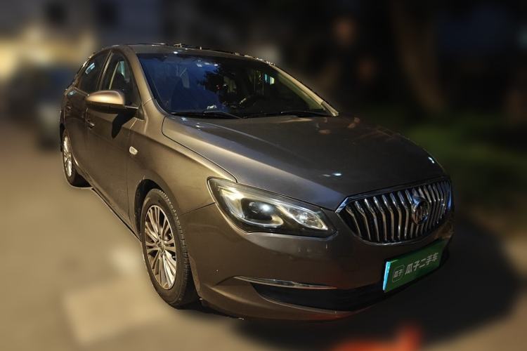 Used Buick GT 2015 18T Dual-Clutch Luxury Model Front Right 45 Deg