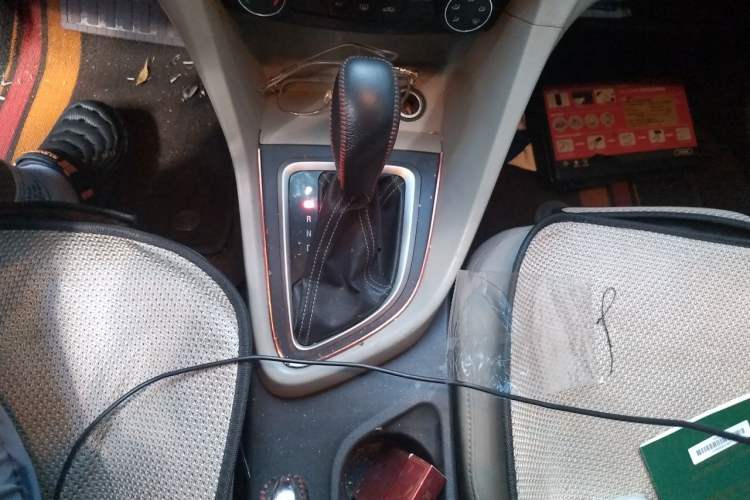 Used Buick GT 2015 15N Automatic Entry-Level Trim Gear Lever