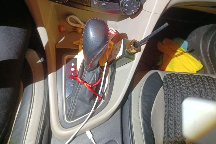 Used Buick GT 2015 15N Automatic Elite Version Gear Lever