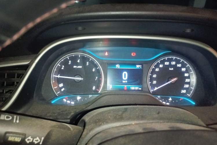 Used Buick GT 2015 15N Automatic Deluxe Edition Instrument Cluster