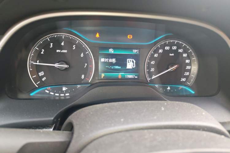 Used Buick GT 2015 15N Automatic Deluxe Edition Instrument Cluster