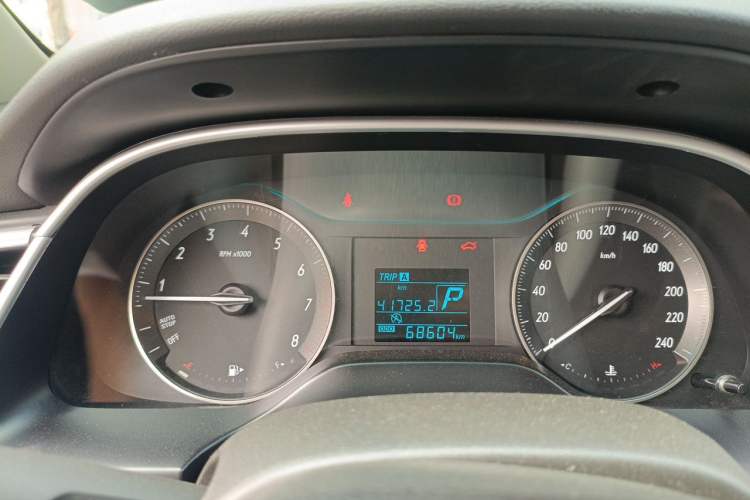 Used Buick GT 2015 15N Automatic Entry-Level Trim Instrument Cluster