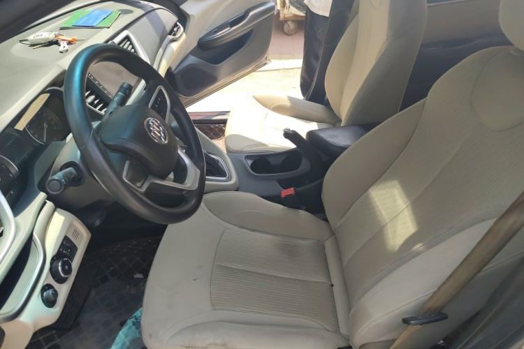 Used Buick GT 2015 15N Automatic Elite Version Left Front Seat