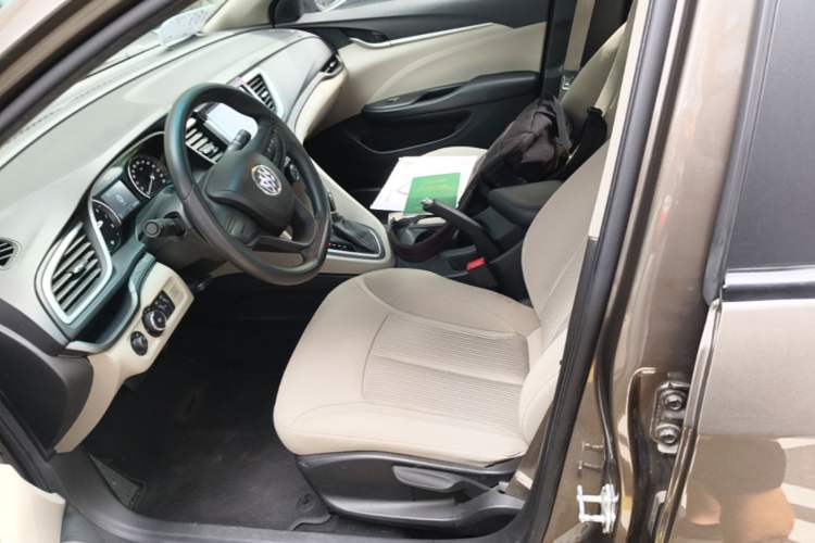 Used Buick GT 2015 15N Automatic Elite Version Left Front Seat