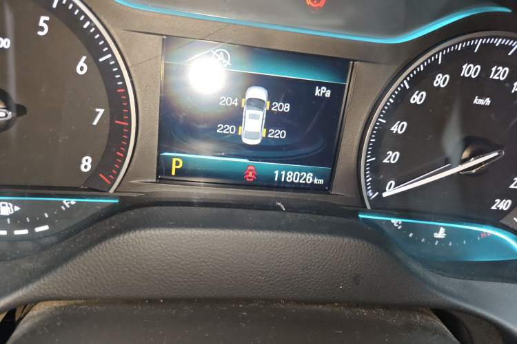 Used Buick GT 2015 15N Automatic Elite Version Odometer Close Up