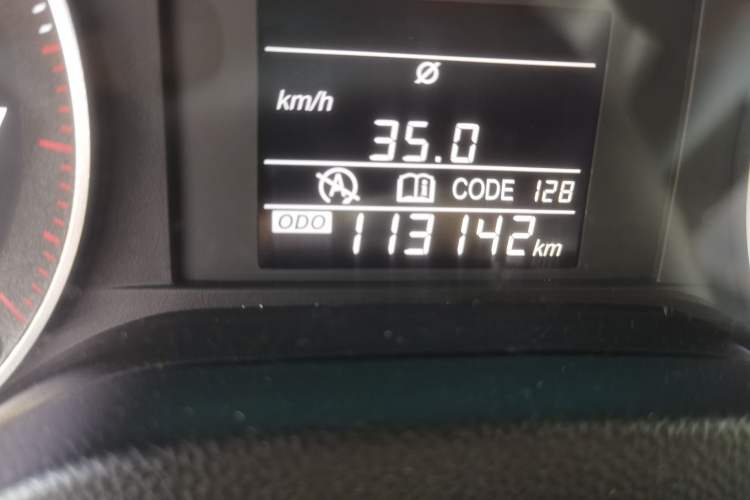 Used Buick GT 2015 15N Manual Entry-Level Trim Odometer Close Up