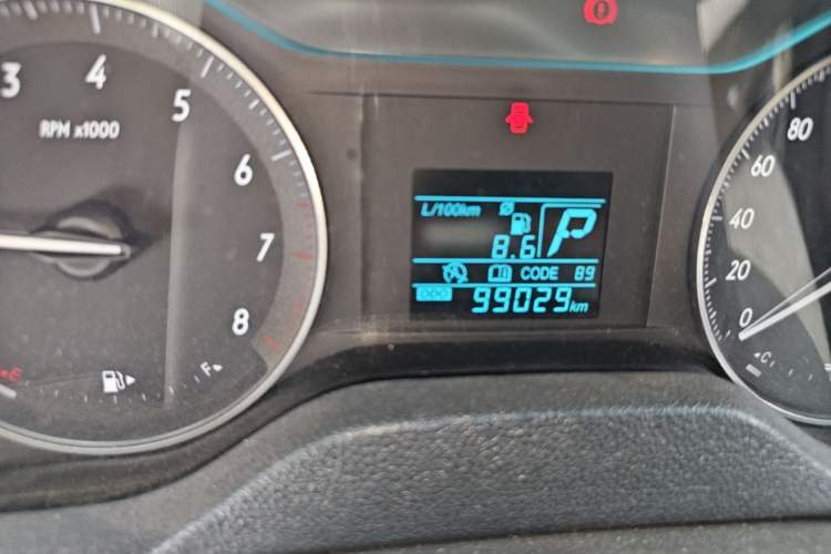 Used Buick GT 2015 15N Automatic Entry-Level Trim Odometer Close Up