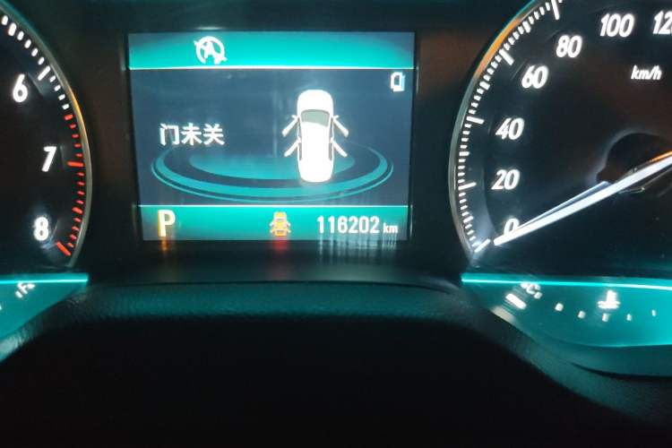 Used Buick GT 2015 15N Automatic Elite Version Odometer Close Up