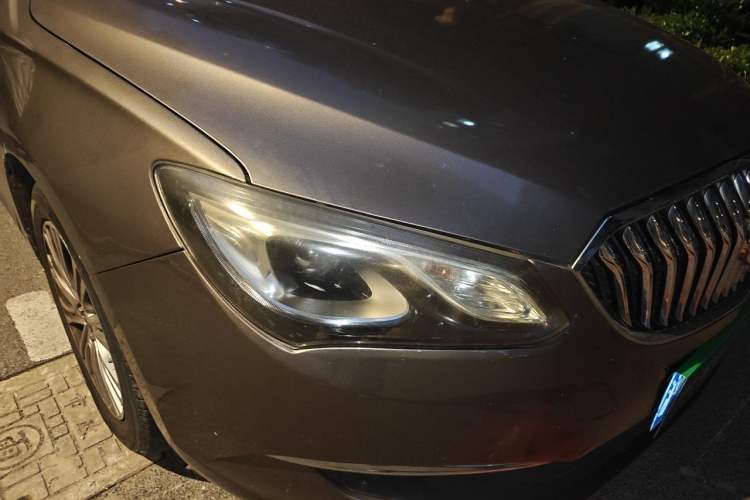 Used Buick GT 2015 18T Dual-Clutch Luxury Model Right Front Headlight